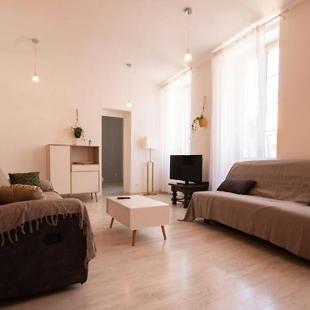 La Fontaine Neuve-Avallon-5 Personnes-1 Chambre-3 Lits-Parking-Wifi Exteriör bild
